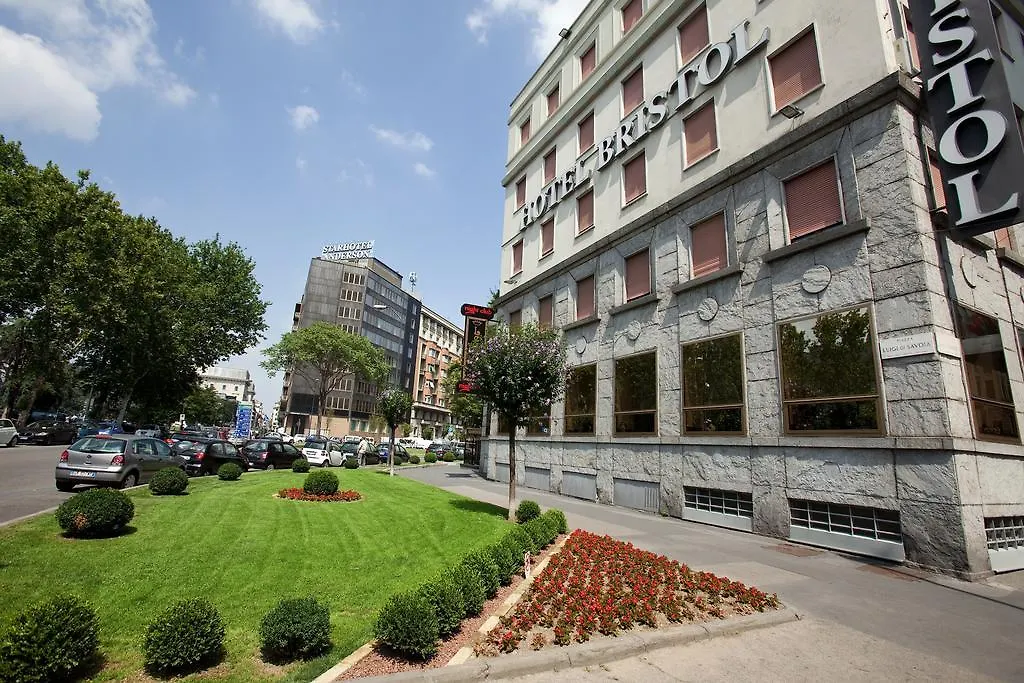 Hotel Bristol Milan 4*,
