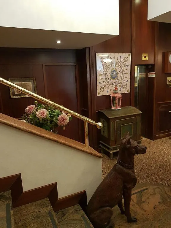 Hotel Bristol Milão
