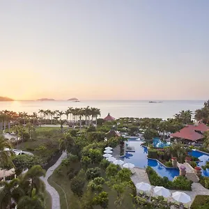 Marriott Yalong Bay & Курортный комплекс Санья